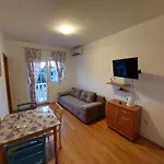 Apartments Crnjac