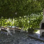 Apartments Crnjac