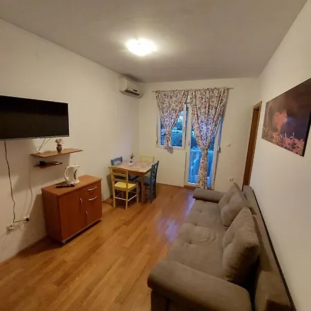 Διαμέρισμα Apartments Crnjac