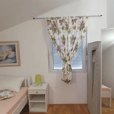 Apartments Crnjac Διαμέρισμα