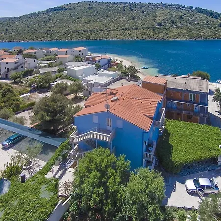 公寓 Crnjac 罗戈兹尼察