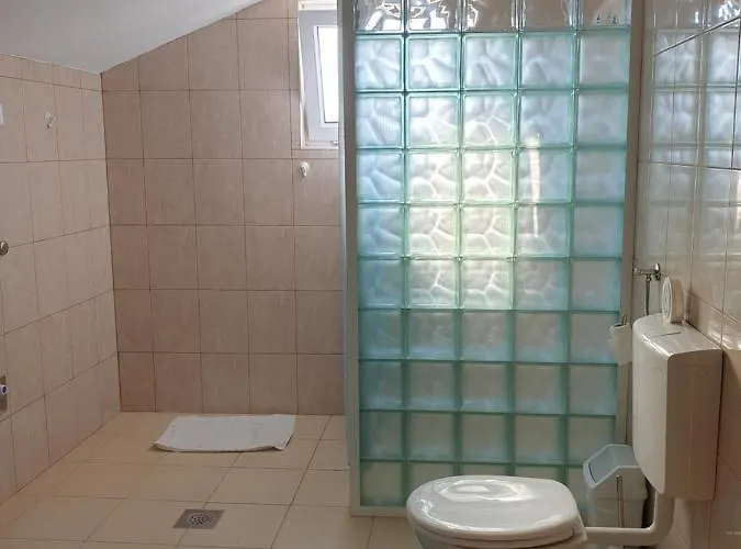 Daire Crnjac Rogoznica (Sibenik-Knin)