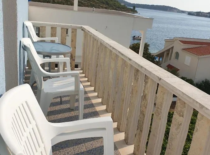 Crnjac Rogoznica (Sibenik-Knin)