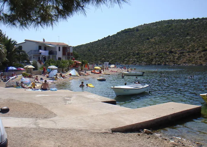 Crnjac Daire Rogoznica (Sibenik-Knin)